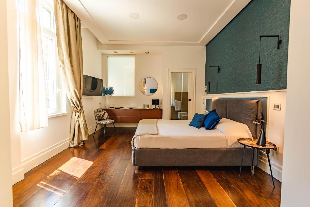 AD MAIORA Boutique Suite Naples Extérieur photo